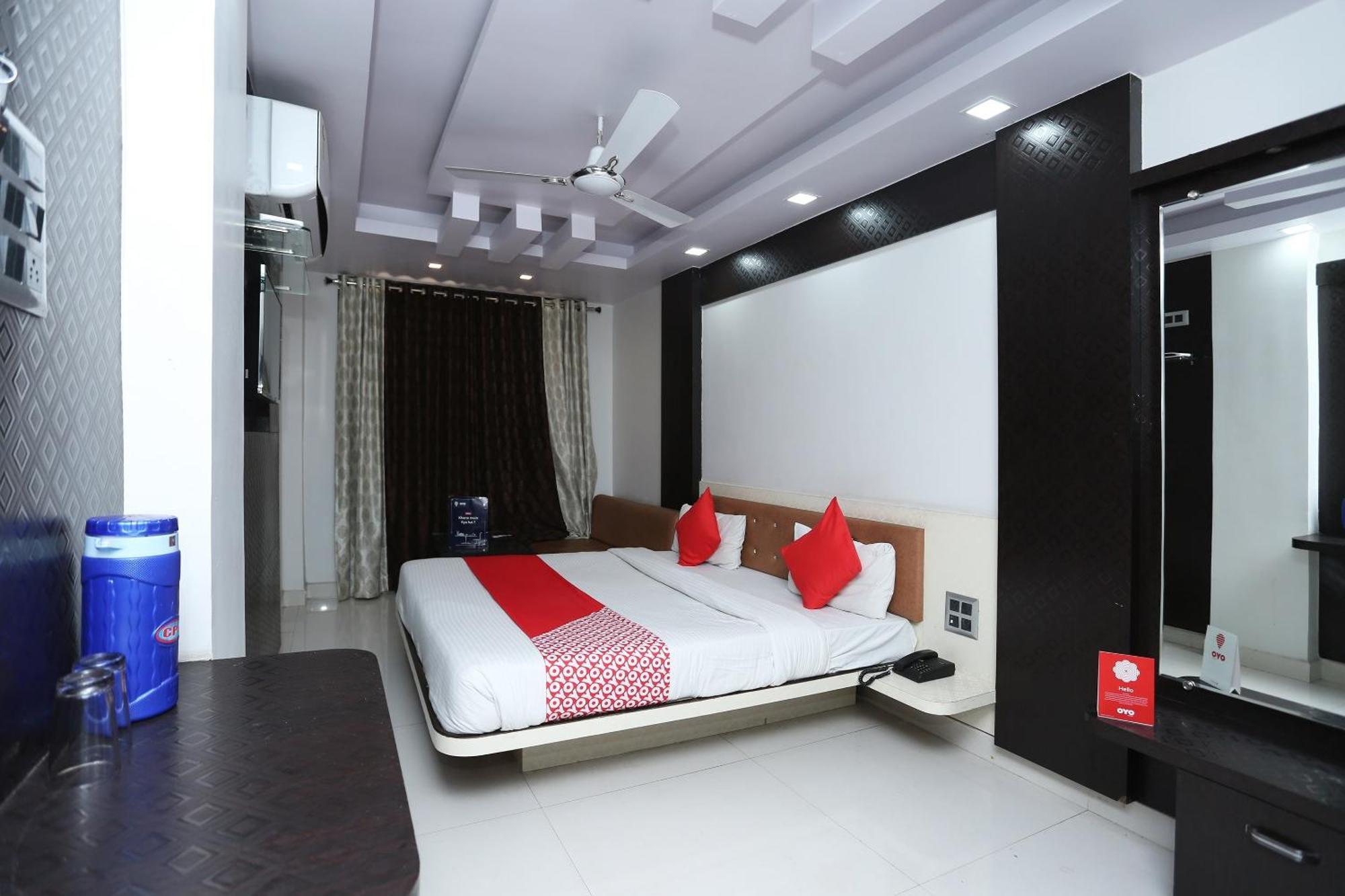 Collection O 3995 Hotel Shree Kishan Palace Bhopal Exterior photo